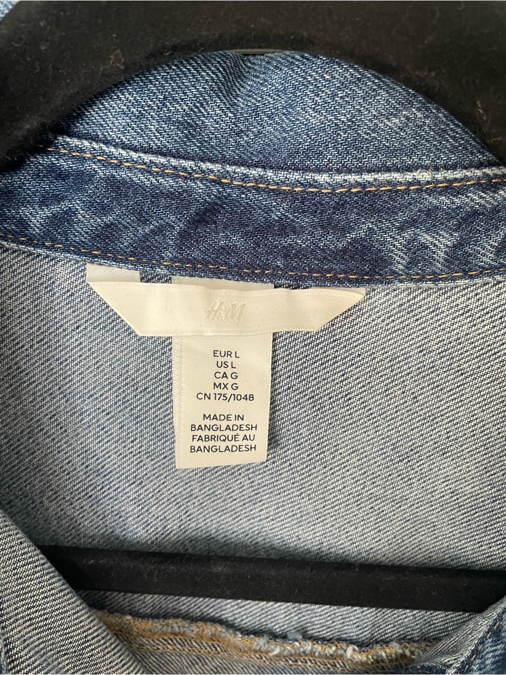 H&M Medium Wash Denim Button-Front Shirt - Picture 2 of 6